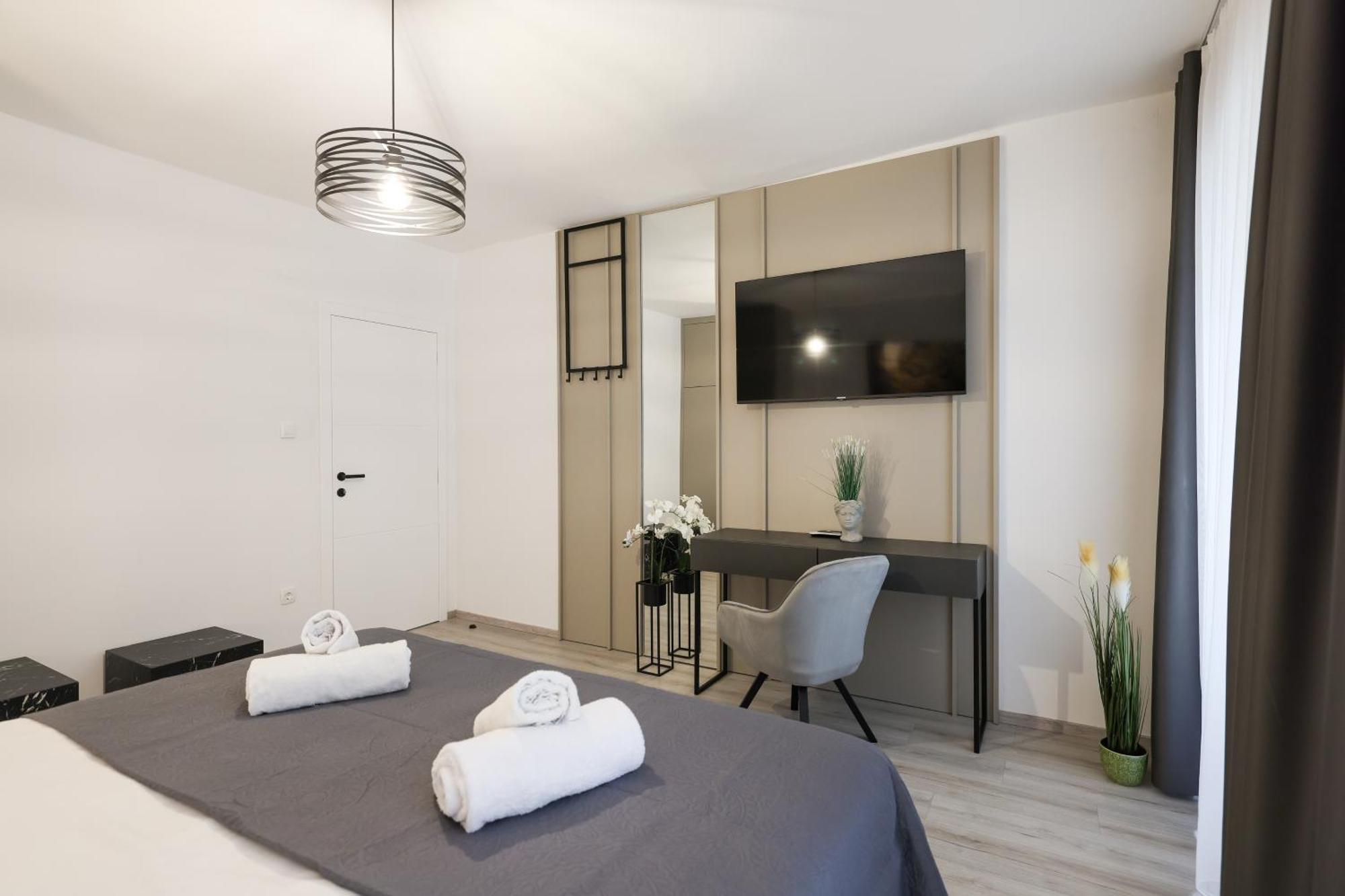 Classy Apartments In City Centar 扎达尔 外观 照片